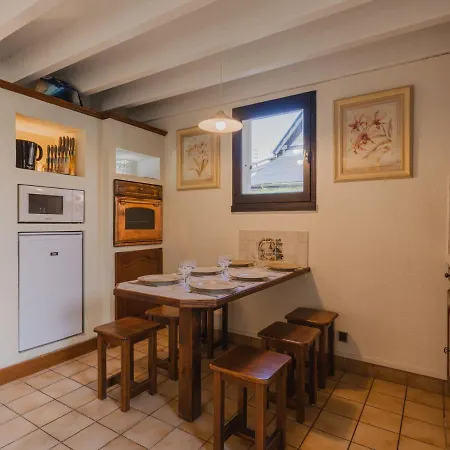 Casa de Férias Le Clos Du Golf-2 By Interhome *