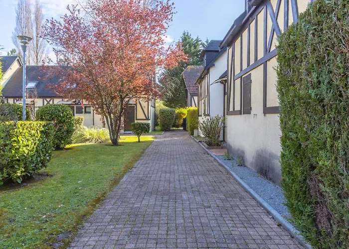 Casa de Férias Le Clos Du Golf-2 By Interhome Cabourg